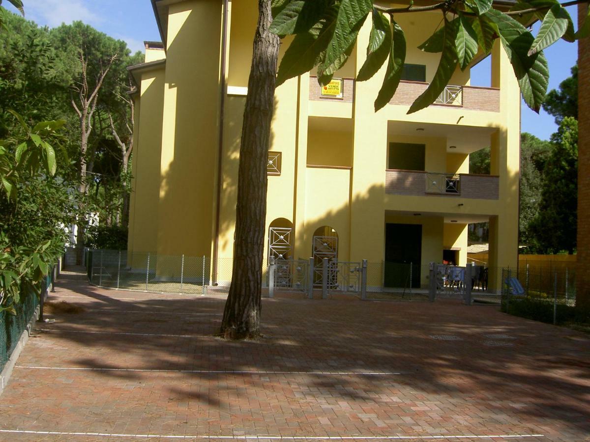 Le Terrazze Apartments ليدو دي سبينا المظهر الخارجي الصورة