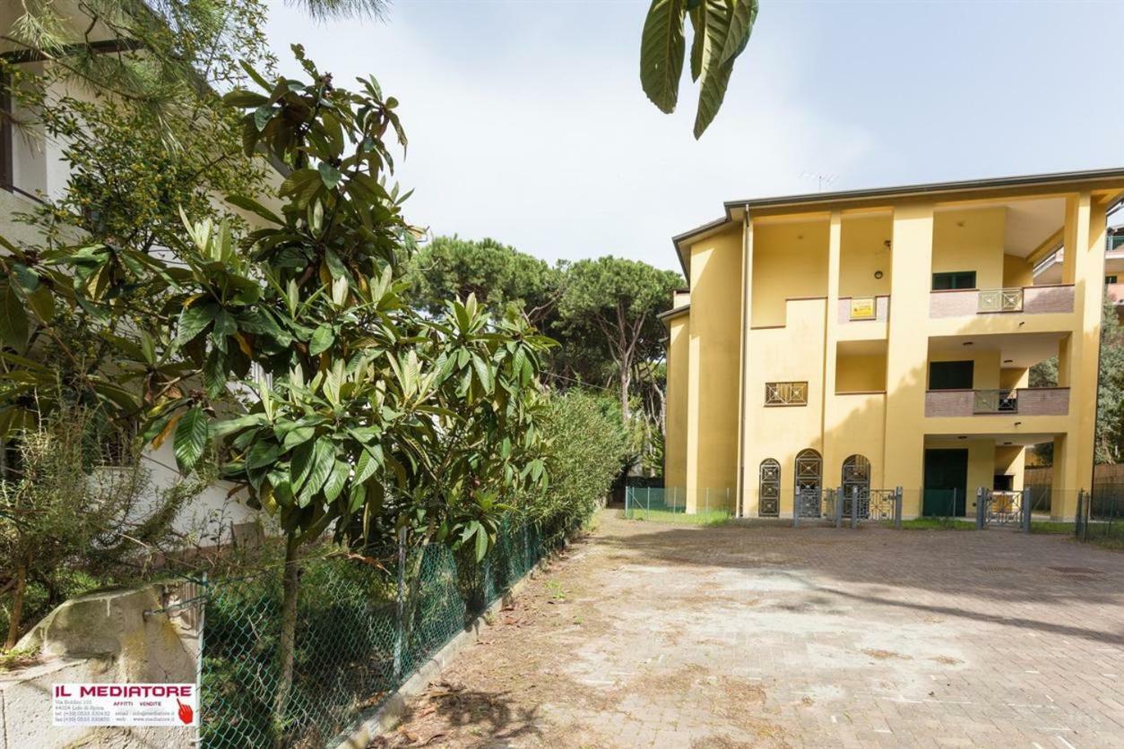 Le Terrazze Apartments ليدو دي سبينا المظهر الخارجي الصورة